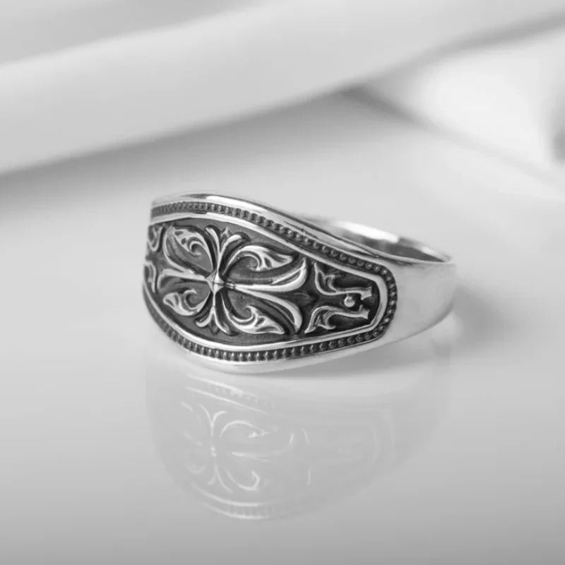 Vintage Punk Wave Cross Ring – Unisex Biker StyleVintage Punk Wave Cross Ring – Unisex Biker Style