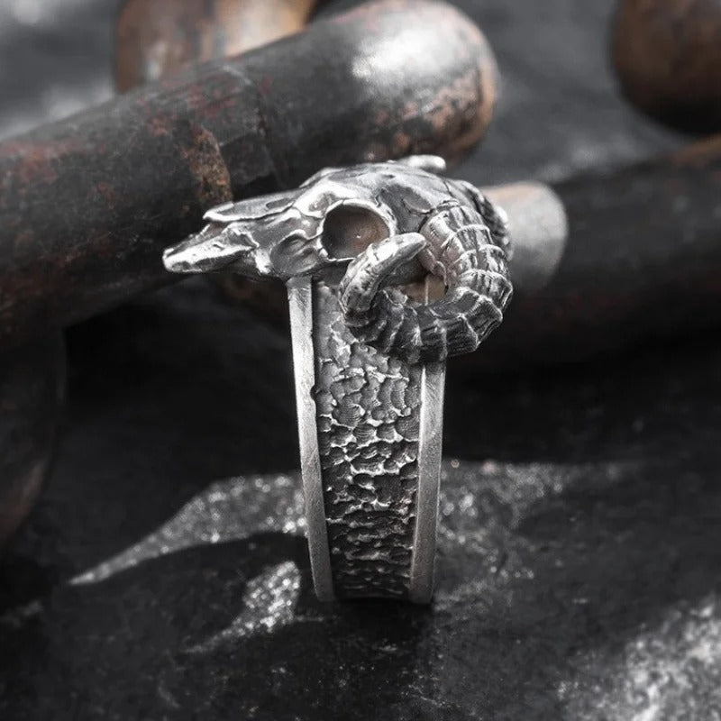 Adjustable Vintage Punk Skull Sheep Head Ring